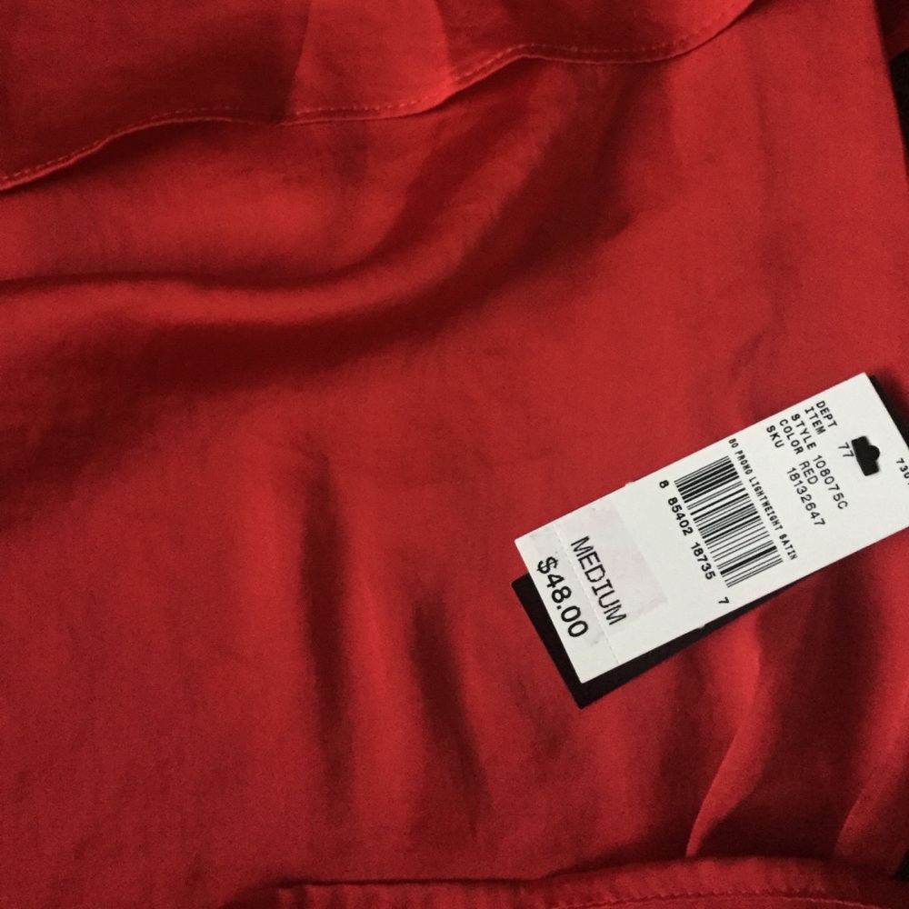 Open Shoulder Red Ruffle Long Sleeve Top - Picture 6 of 8
